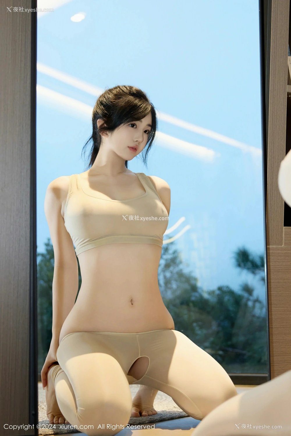1P - [XiuRen秀人网] No.8348 陈小花