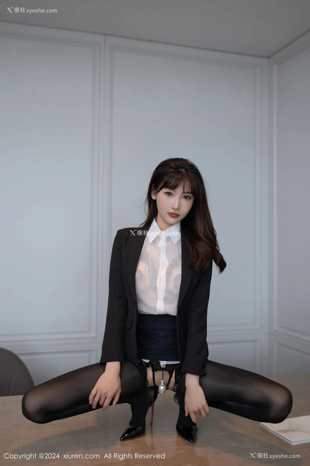 1P - [XiuRen秀人网] No.8988 陆萱萱
