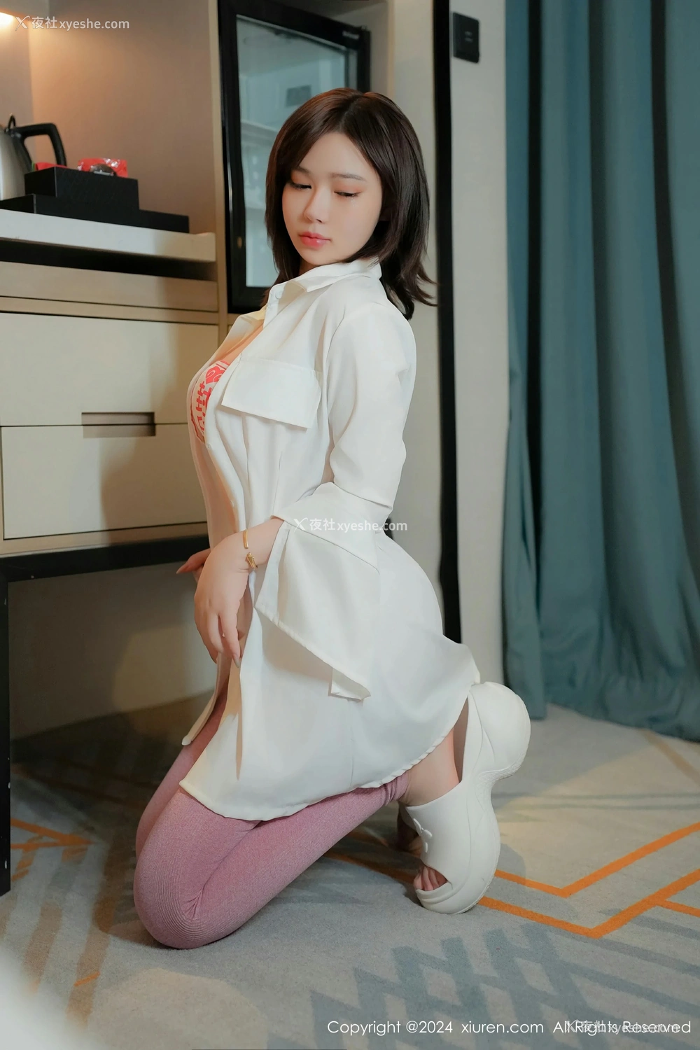 1P - [XiuRen秀人网] No.8763 nana豆酱