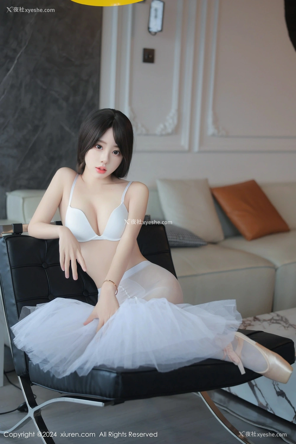 1P - [XiuRen秀人网] No.8564 桃妖夭