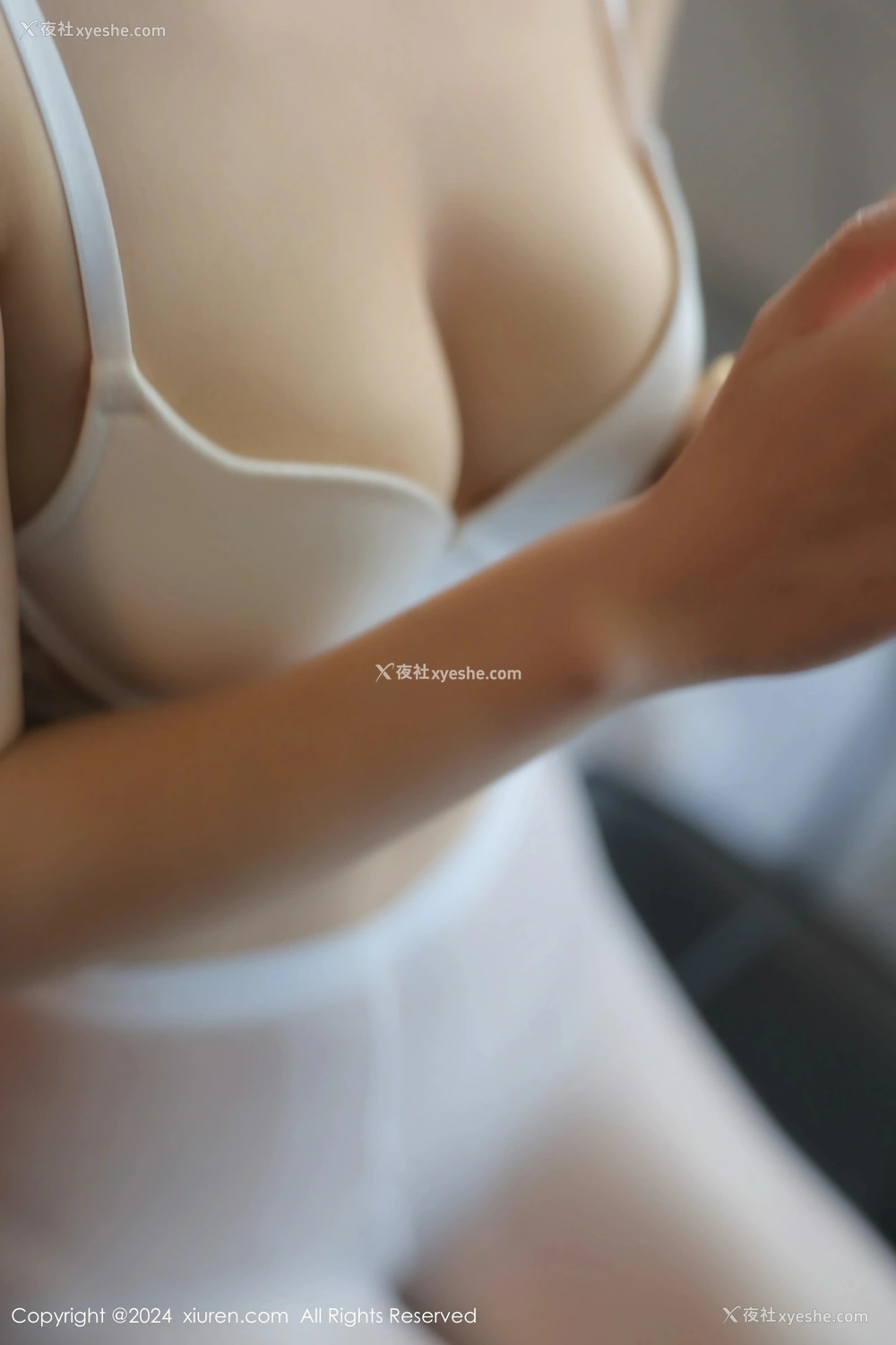 1P - [XiuRen秀人网] No.8564 桃妖夭