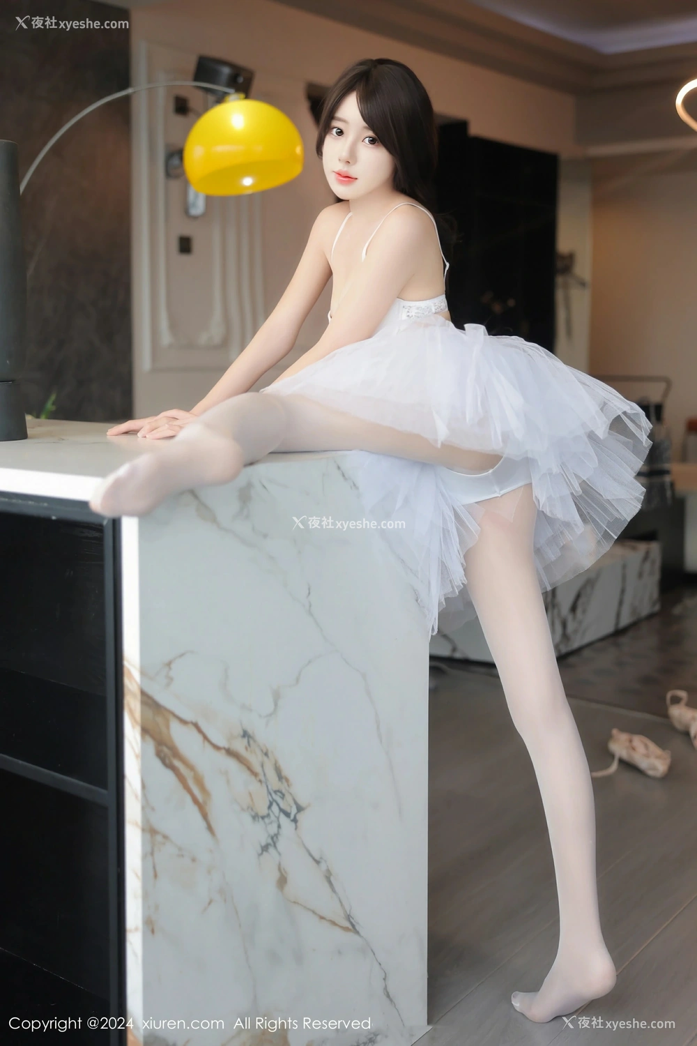 1P - [XiuRen秀人网] No.8564 桃妖夭