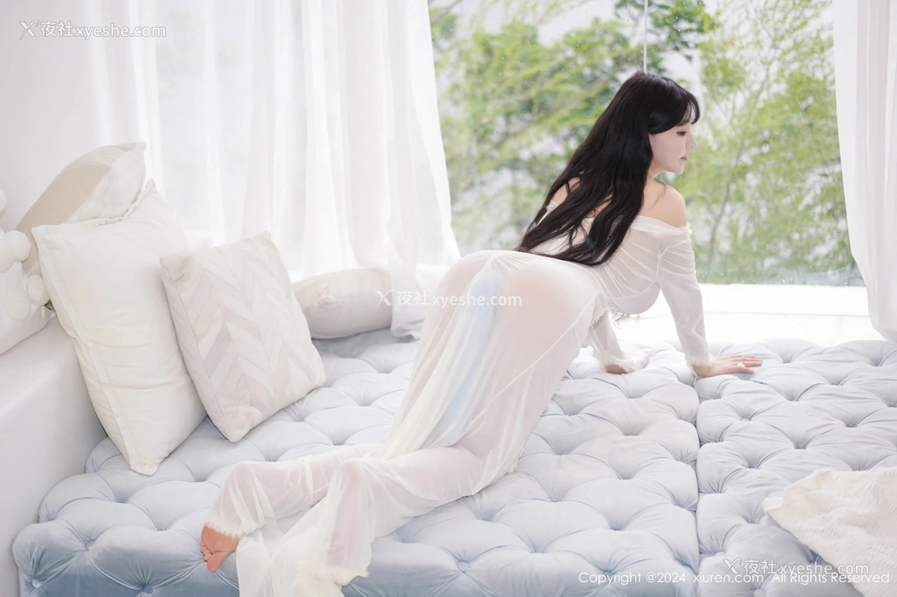 1P - [XiuRen秀人网] No.8994 朱可儿Flora