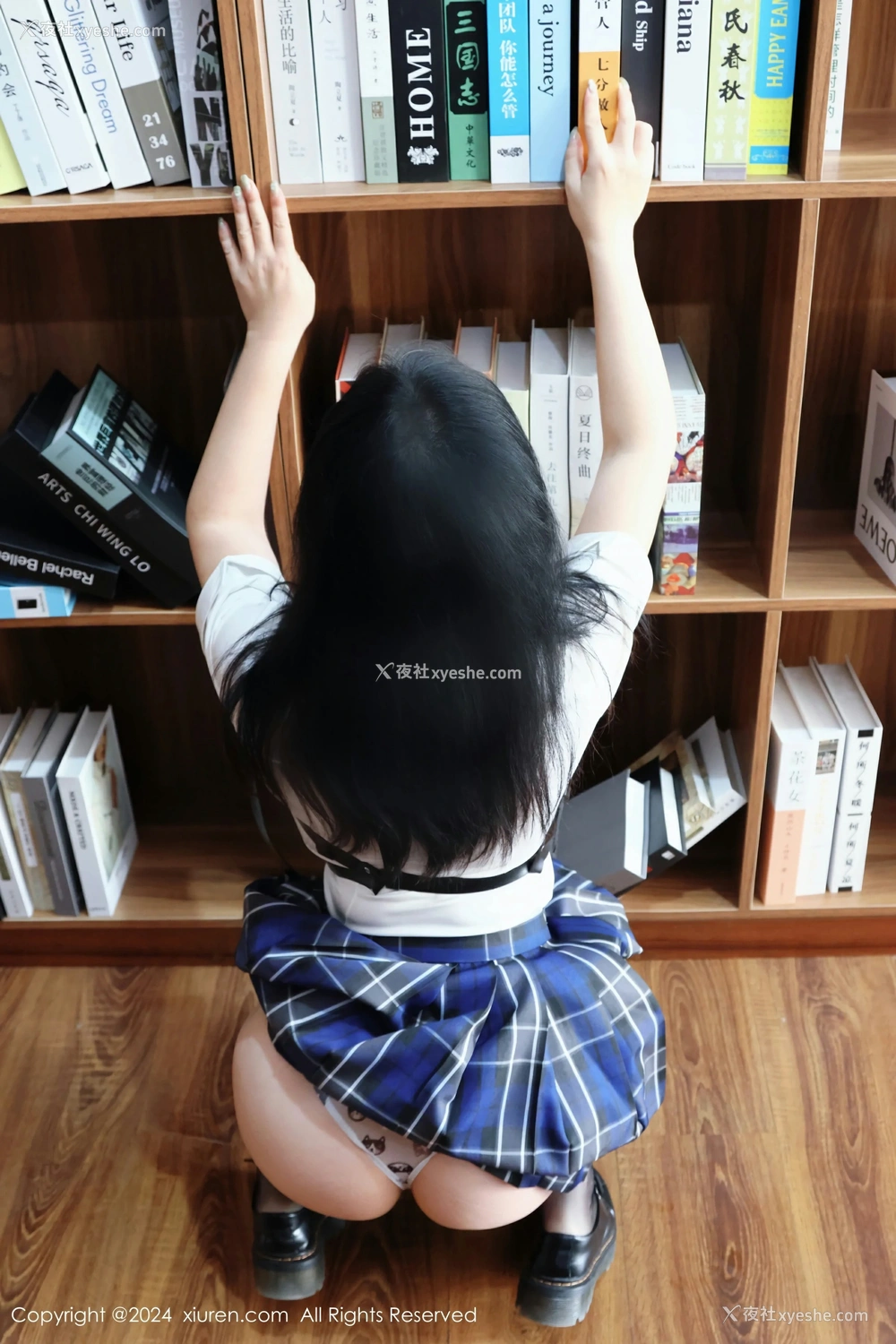 1P - [XiuRen秀人网] No.8637 小薯条nienie