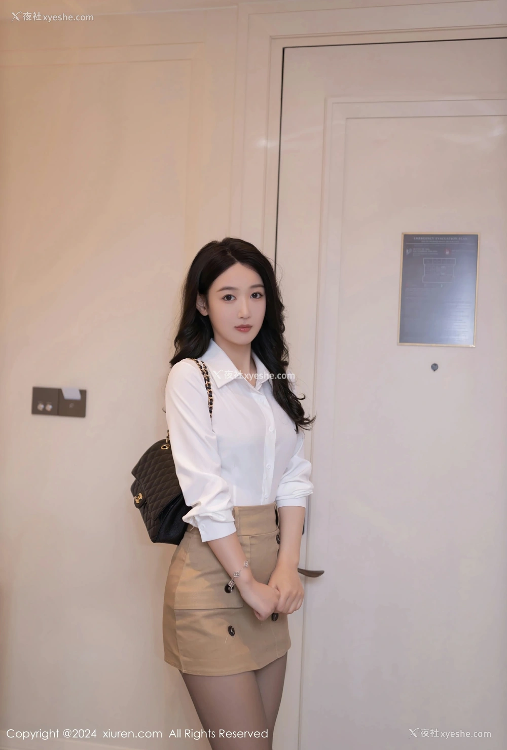 1P - [XiuRen秀人网] No.8571 唐安琪