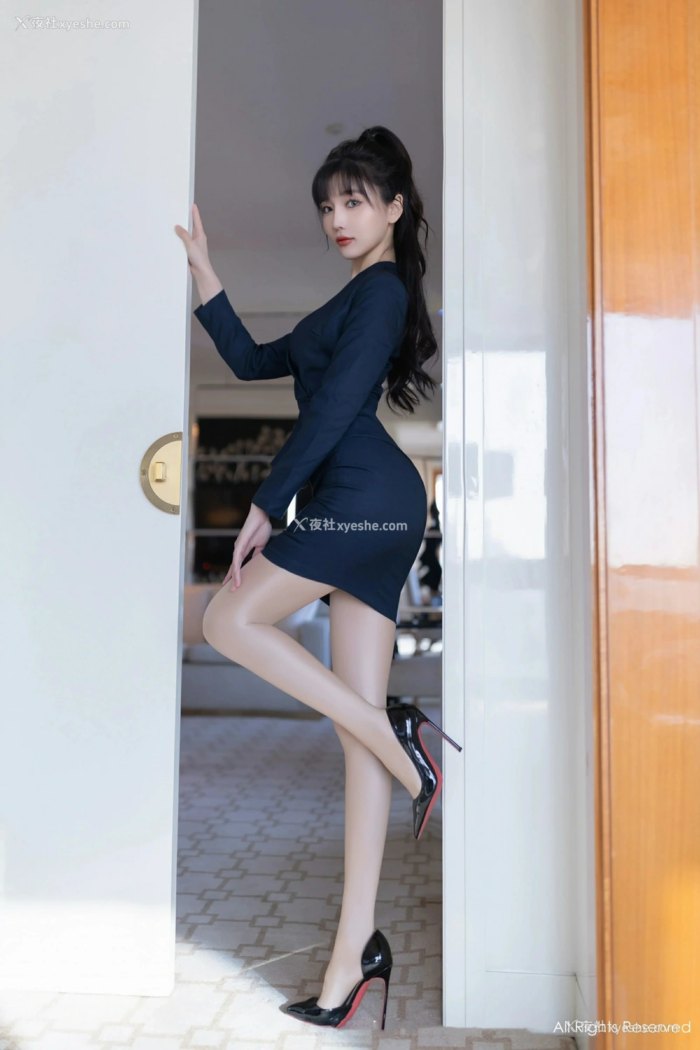 1P - [XiuRen秀人网] No.9263 陆萱萱