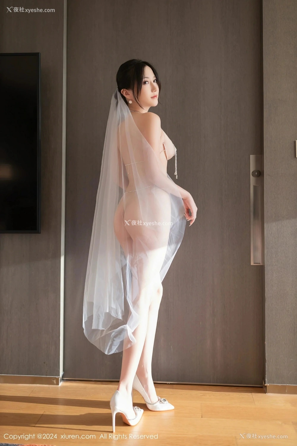1P - [XiuRen秀人网] No.9387 鱼子酱Fish