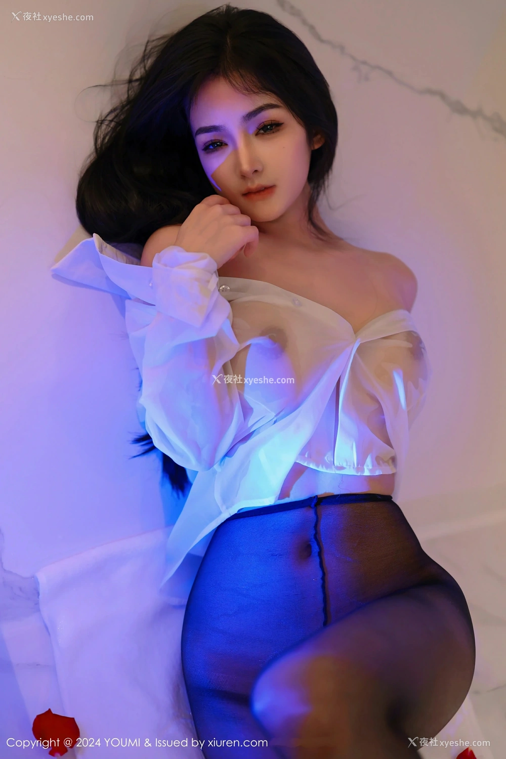 1P - [YOUMI尤蜜荟] VOL.1050 谭小灵