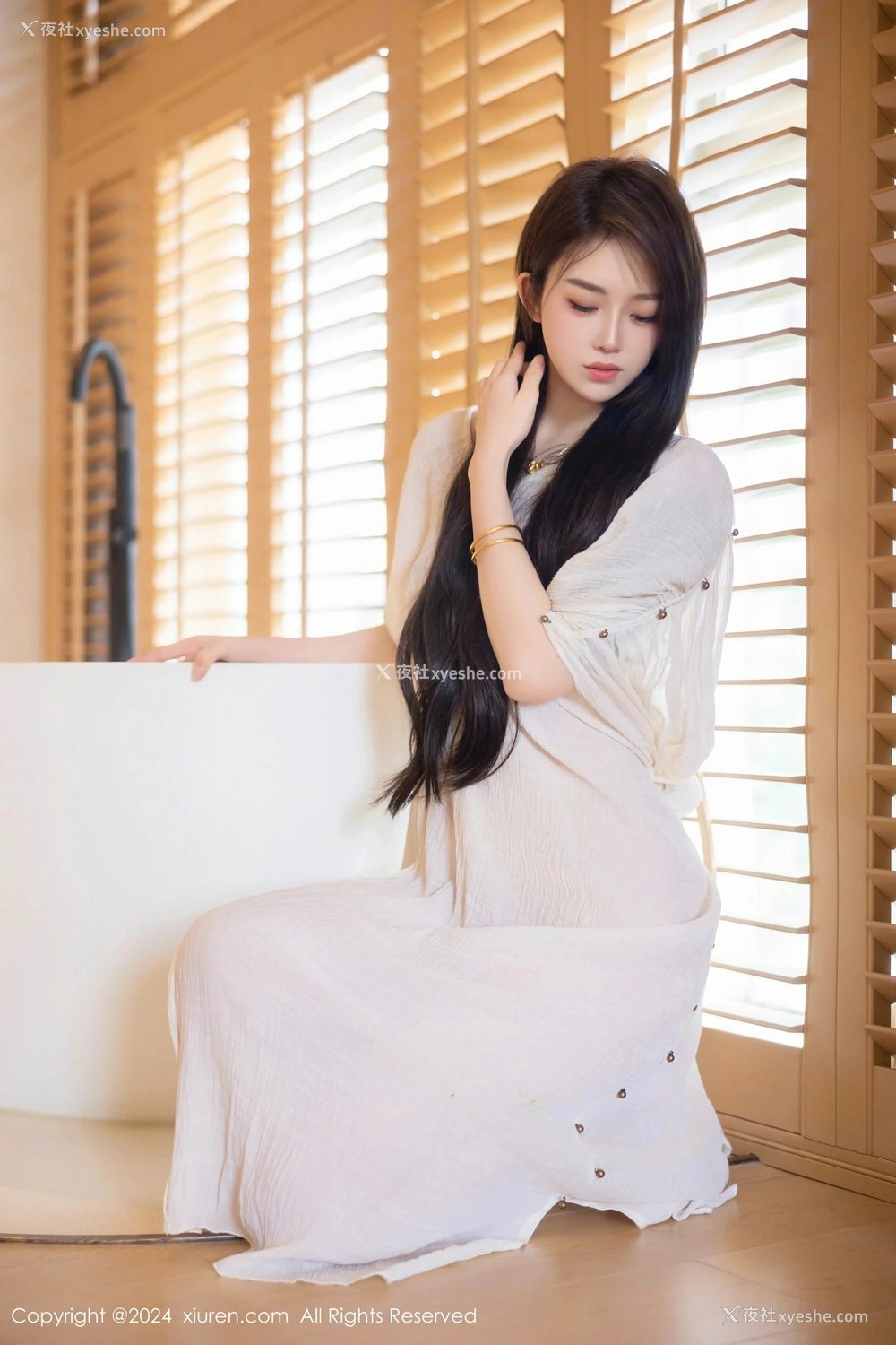 1P - [XiuRen秀人网] No.8842 夏竹