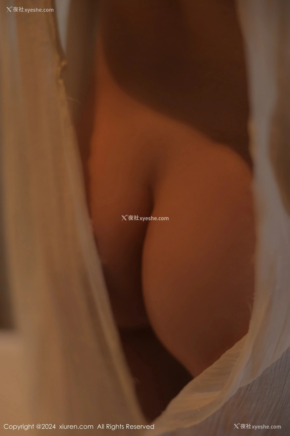 1P - [XiuRen秀人网] No.8842 夏竹
