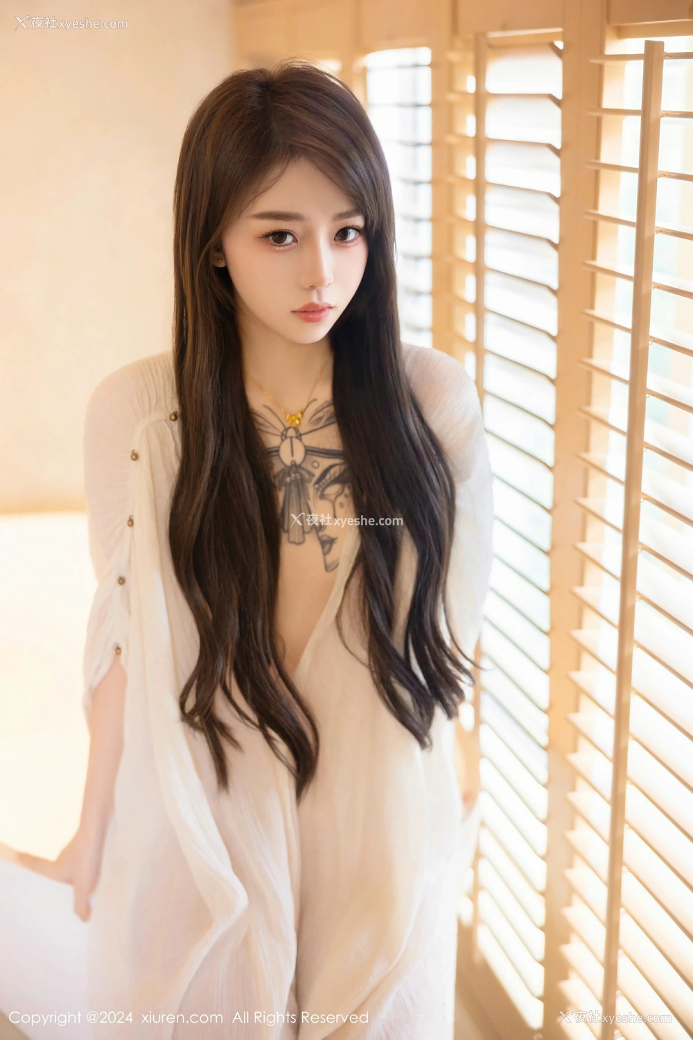 1P - [XiuRen秀人网] No.8842 夏竹