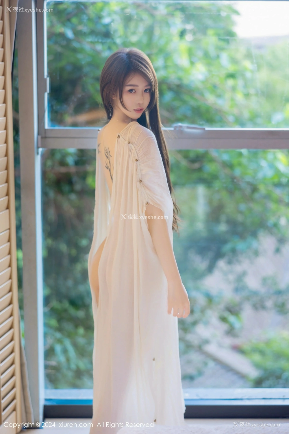 1P - [XiuRen秀人网] No.8842 夏竹