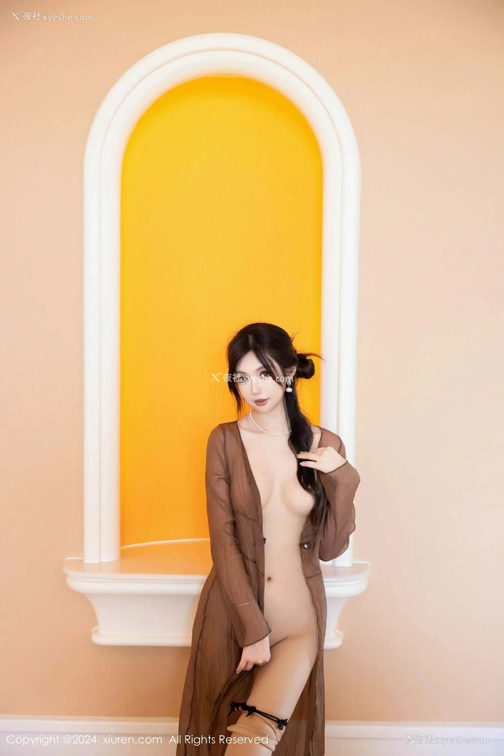 1P - [XiuRen秀人网] No.9161 绮里嘉ula