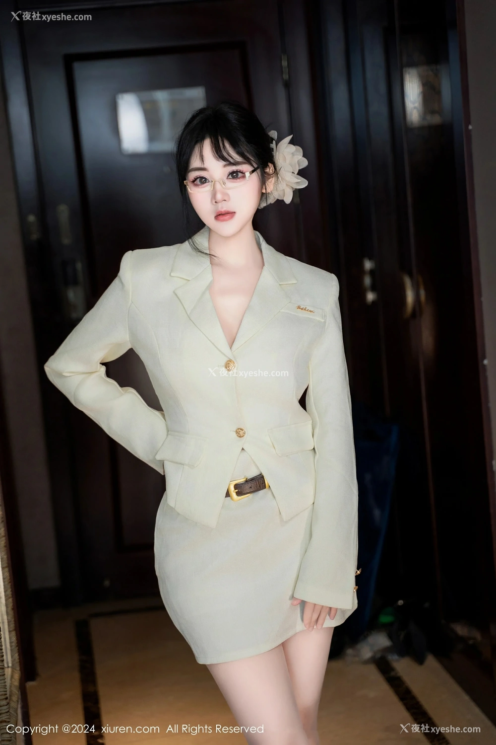 1P - [XiuRen秀人网] No.8717 汐汐爱吃草莓