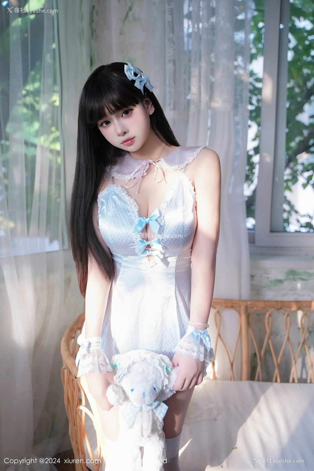 1P - [XiuRen秀人网] No.9258 正妹Abby