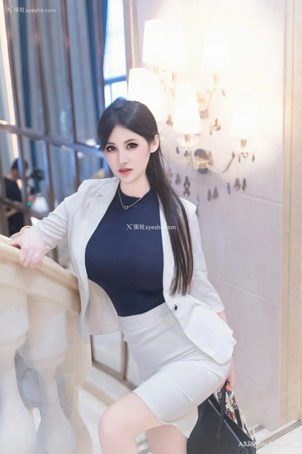 1P - [XiuRen秀人网] No.9319 诗诗kiki