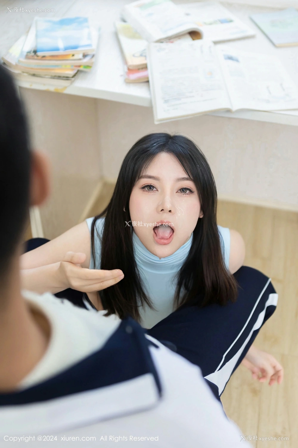 1P - [XiuRen秀人网] No.8482 豆瓣酱
