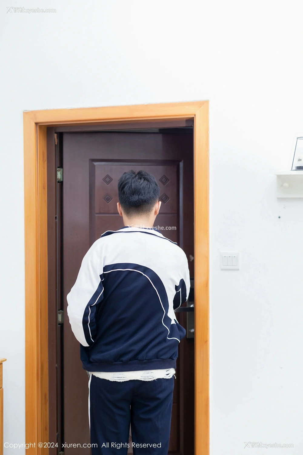 1P - [XiuRen秀人网] No.8482 豆瓣酱