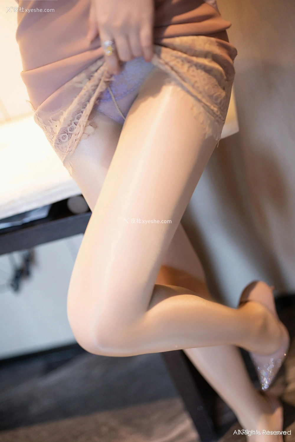 1P - [XiuRen秀人网] No.8713 徐莉芝Booty