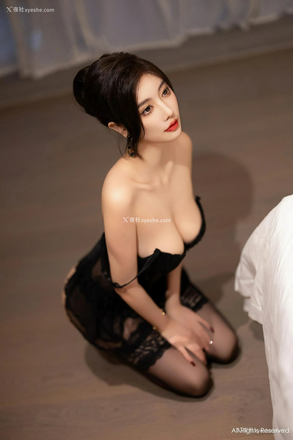1P - [XiuRen秀人网] No.9384 杨晨晨Yome