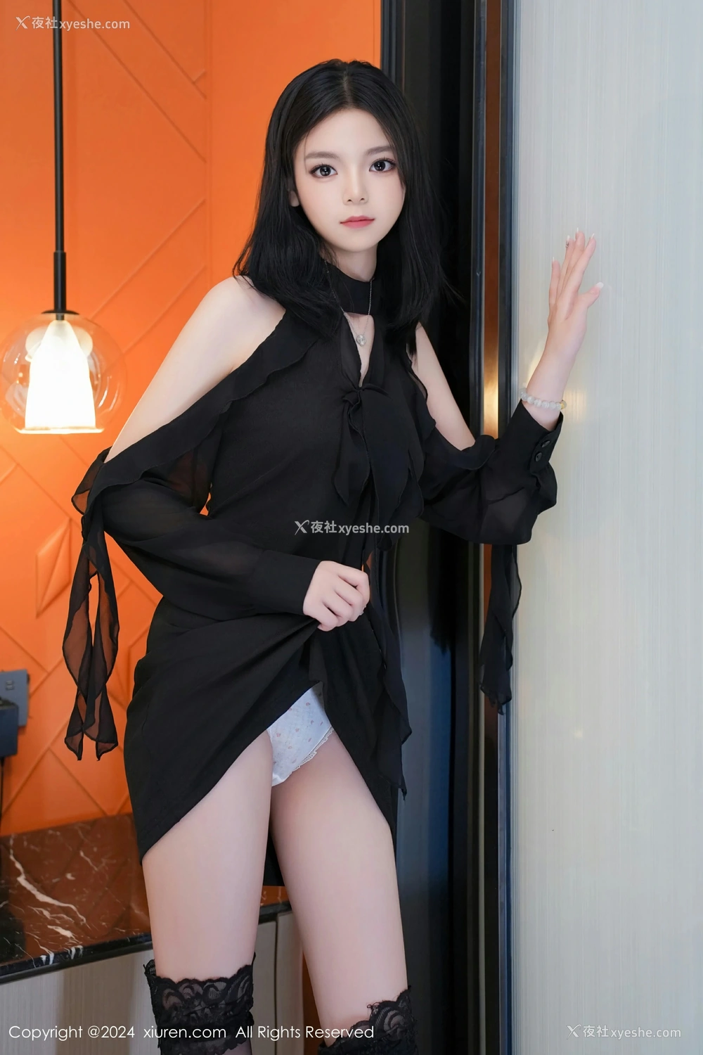 1P - [XiuRen秀人网] No.8651 唐心心