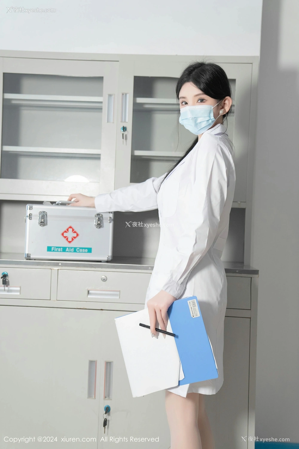1P - [XiuRen秀人网] No.8481 周于希Sally