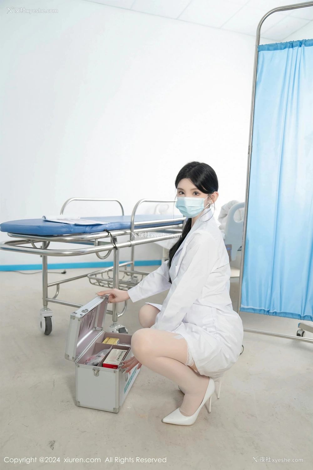 1P - [XiuRen秀人网] No.8481 周于希Sally