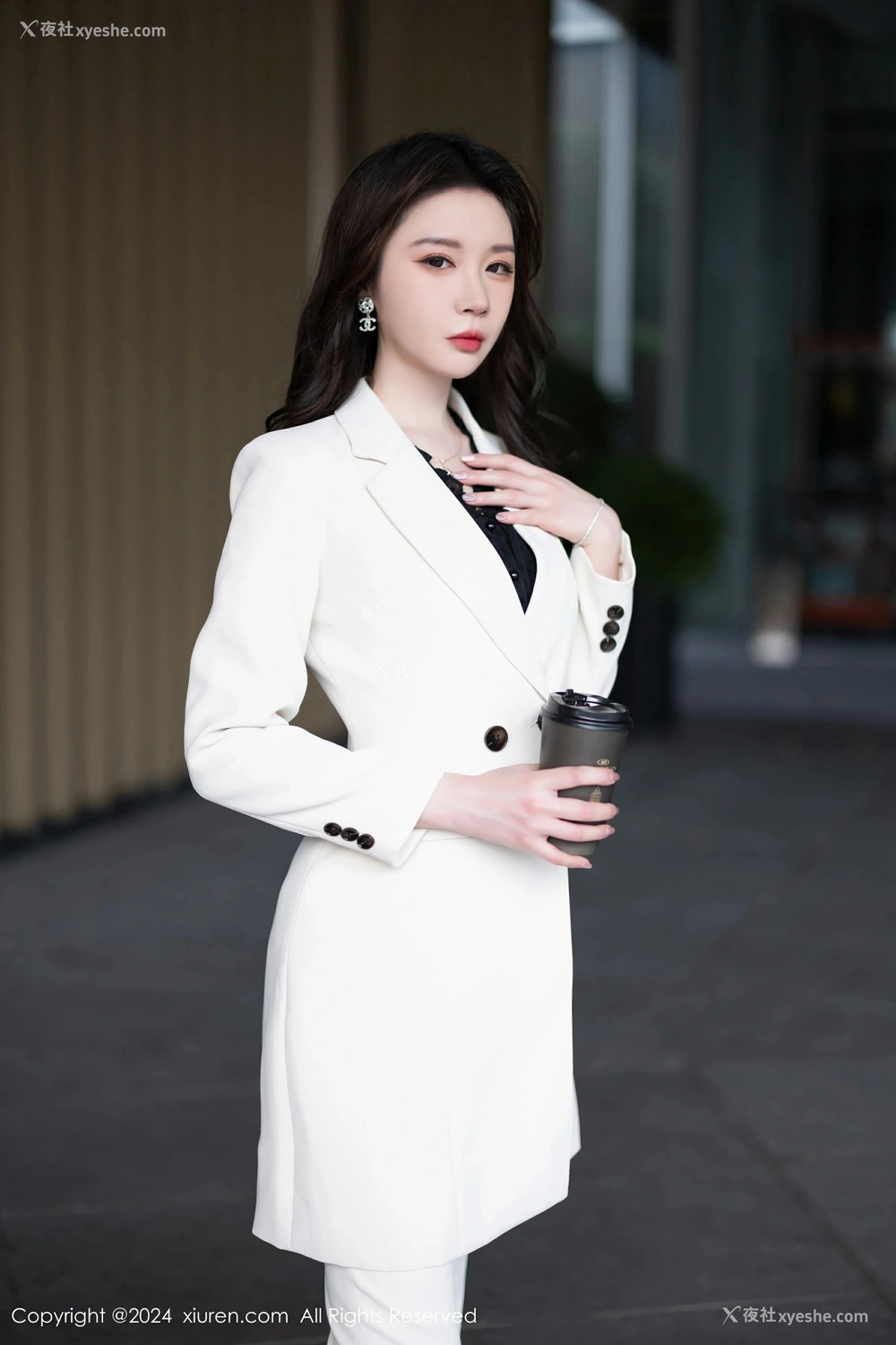 1P - [XiuRen秀人网] No.8354 梦心玥