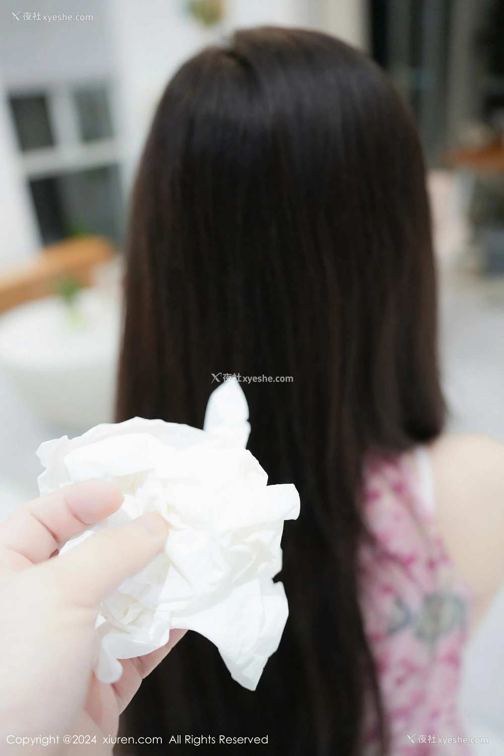 1P - [XiuRen秀人网] No.8855 Erikaki