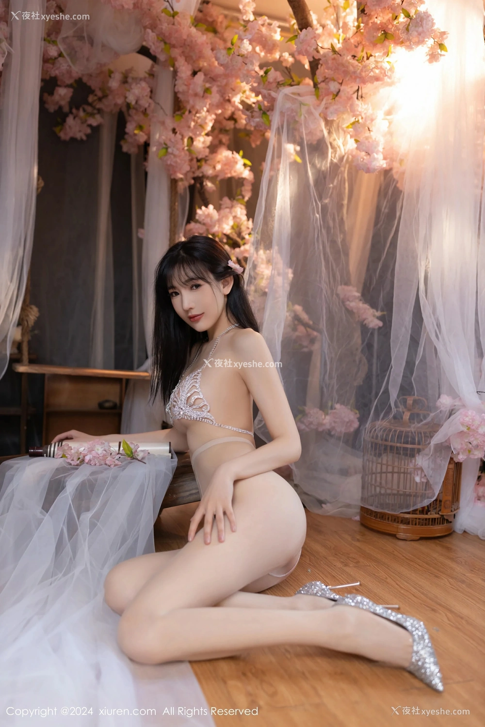 1P - [XiuRen秀人网] No.8807 陆萱萱