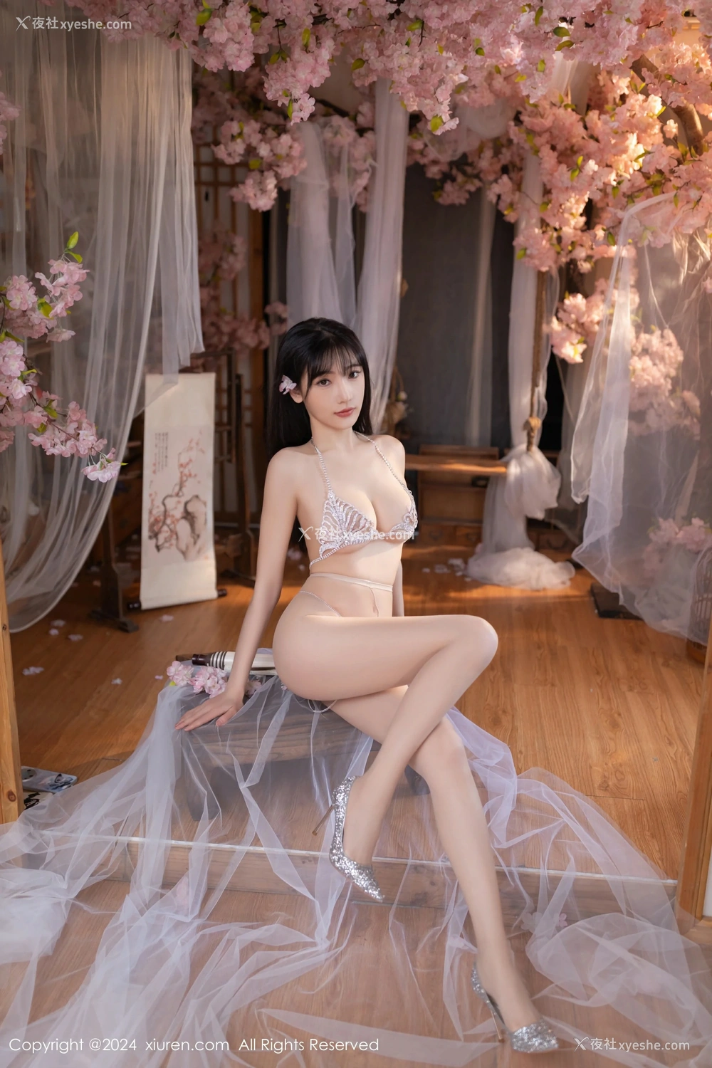 1P - [XiuRen秀人网] No.8807 陆萱萱