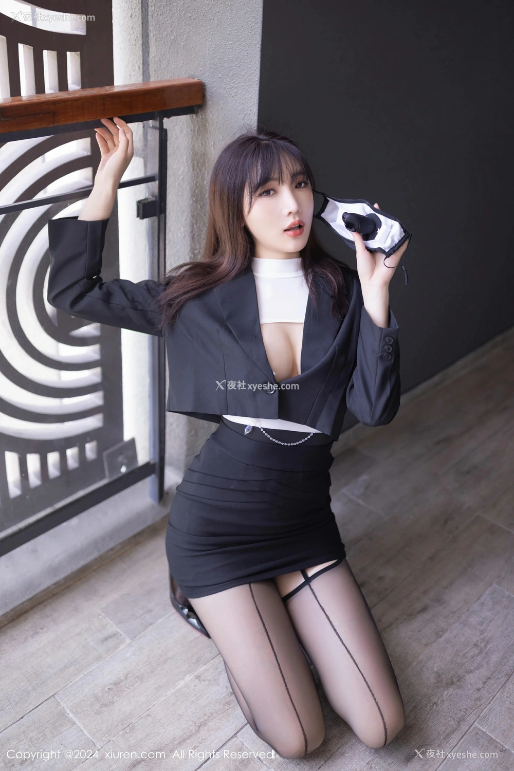 1P - [XiuRen秀人网] No.8627 陆萱萱