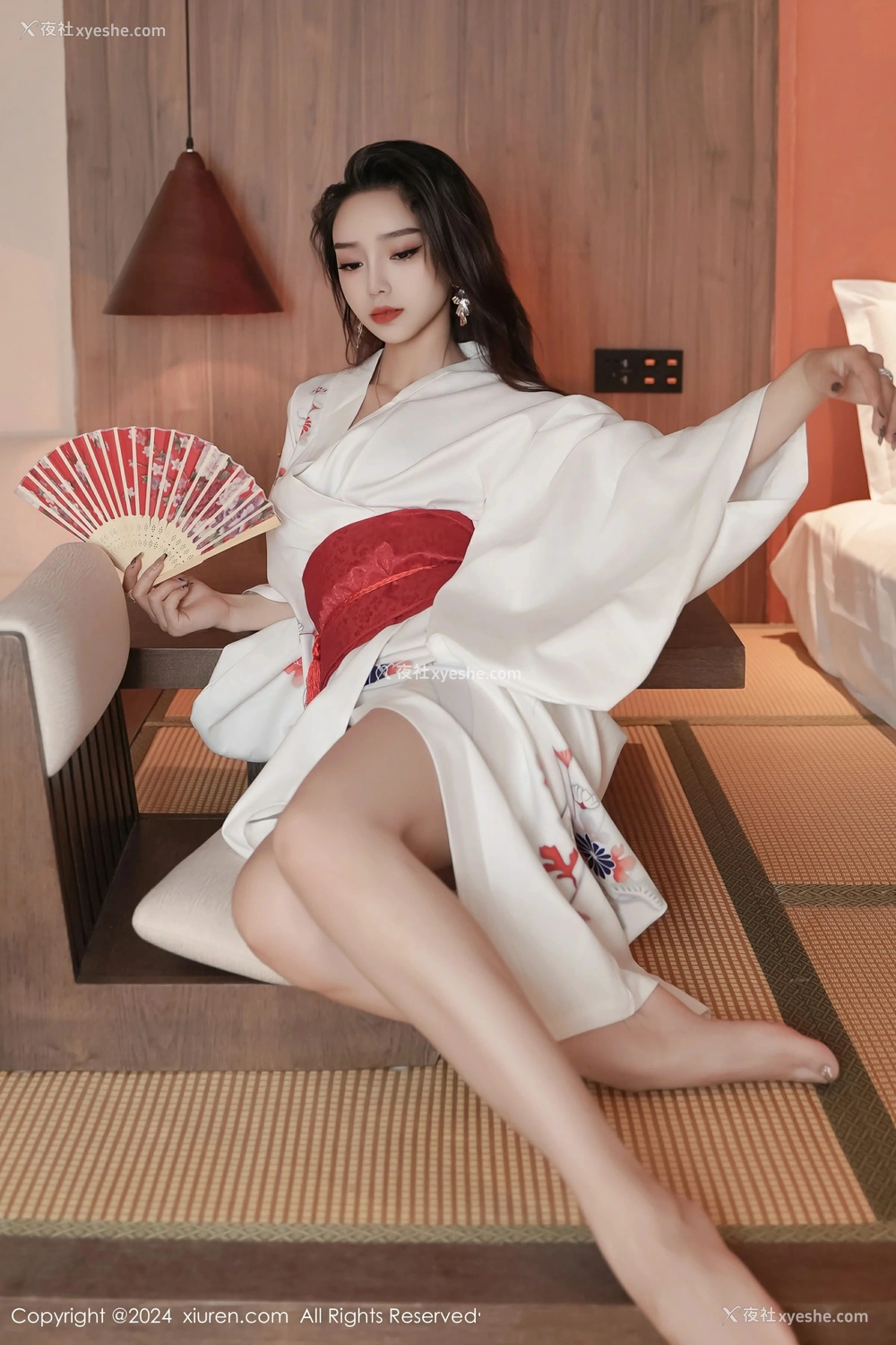 1P - [XiuRen秀人网] No.8367 苏曼兮