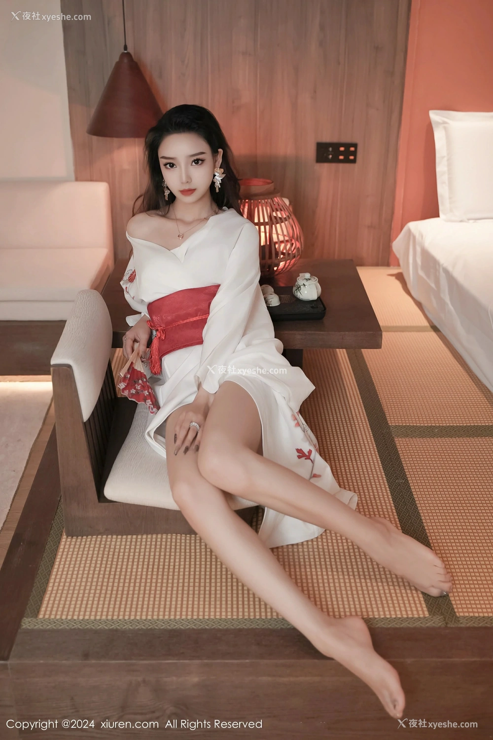 1P - [XiuRen秀人网] No.8367 苏曼兮