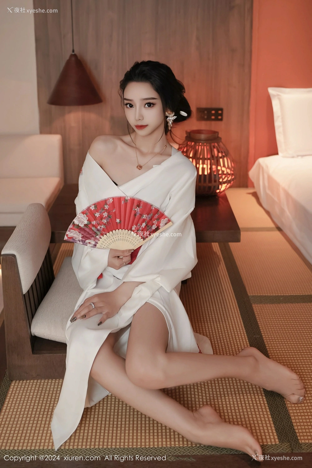 1P - [XiuRen秀人网] No.8367 苏曼兮