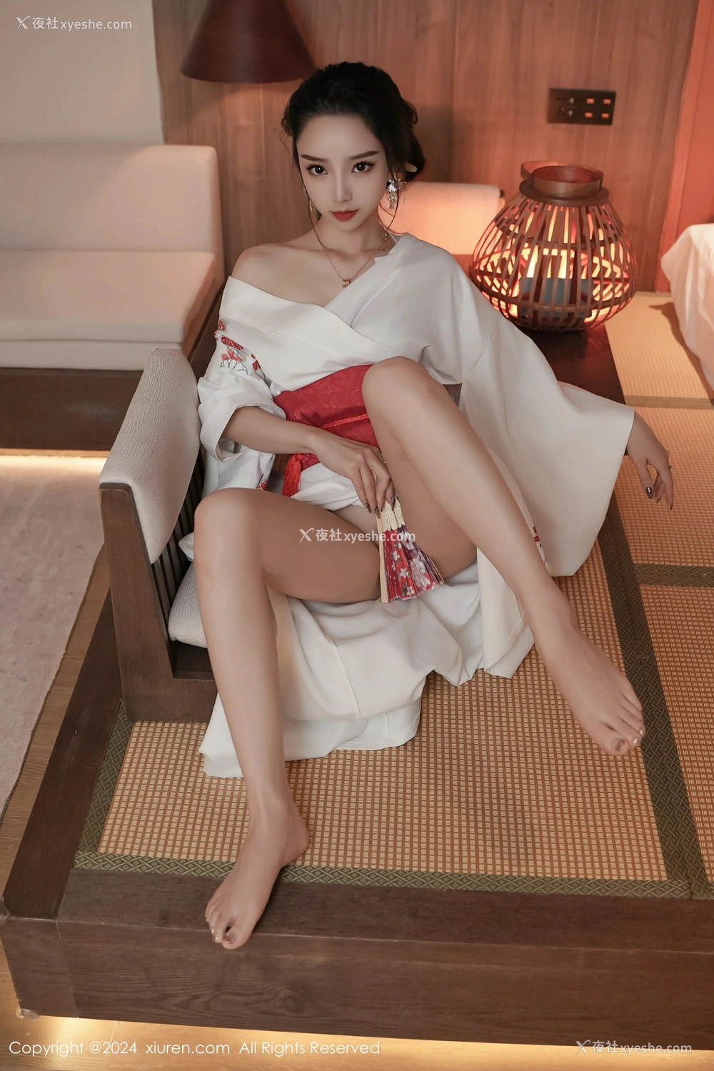 1P - [XiuRen秀人网] No.8367 苏曼兮