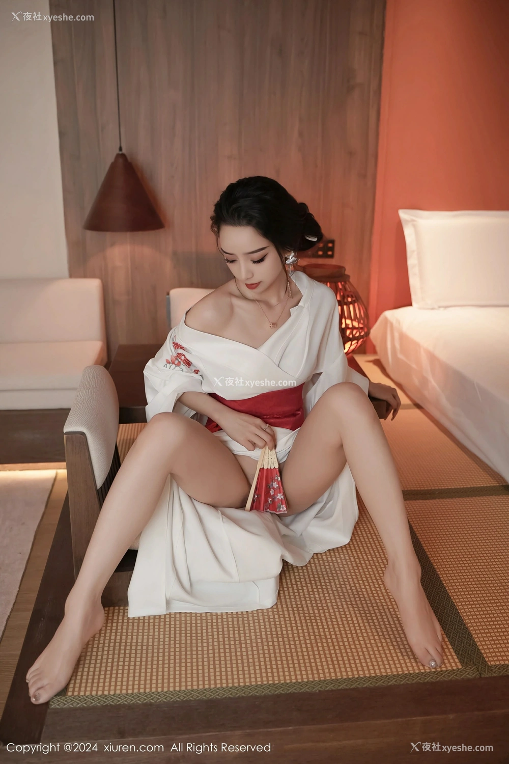 1P - [XiuRen秀人网] No.8367 苏曼兮