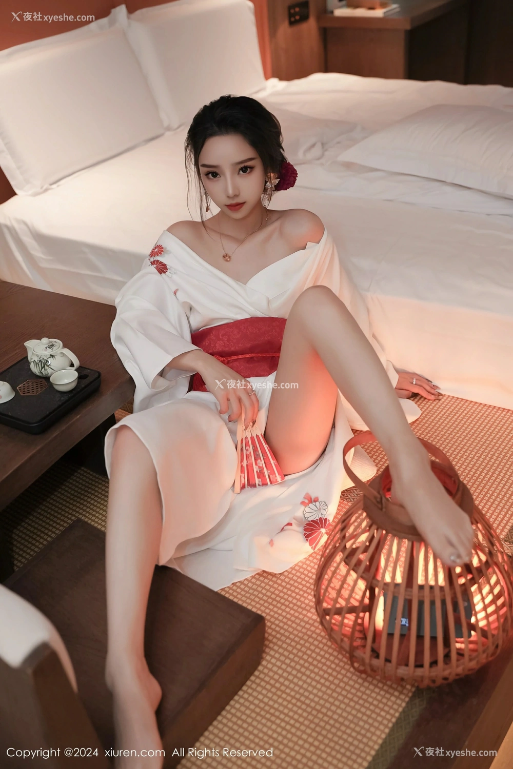 1P - [XiuRen秀人网] No.8367 苏曼兮