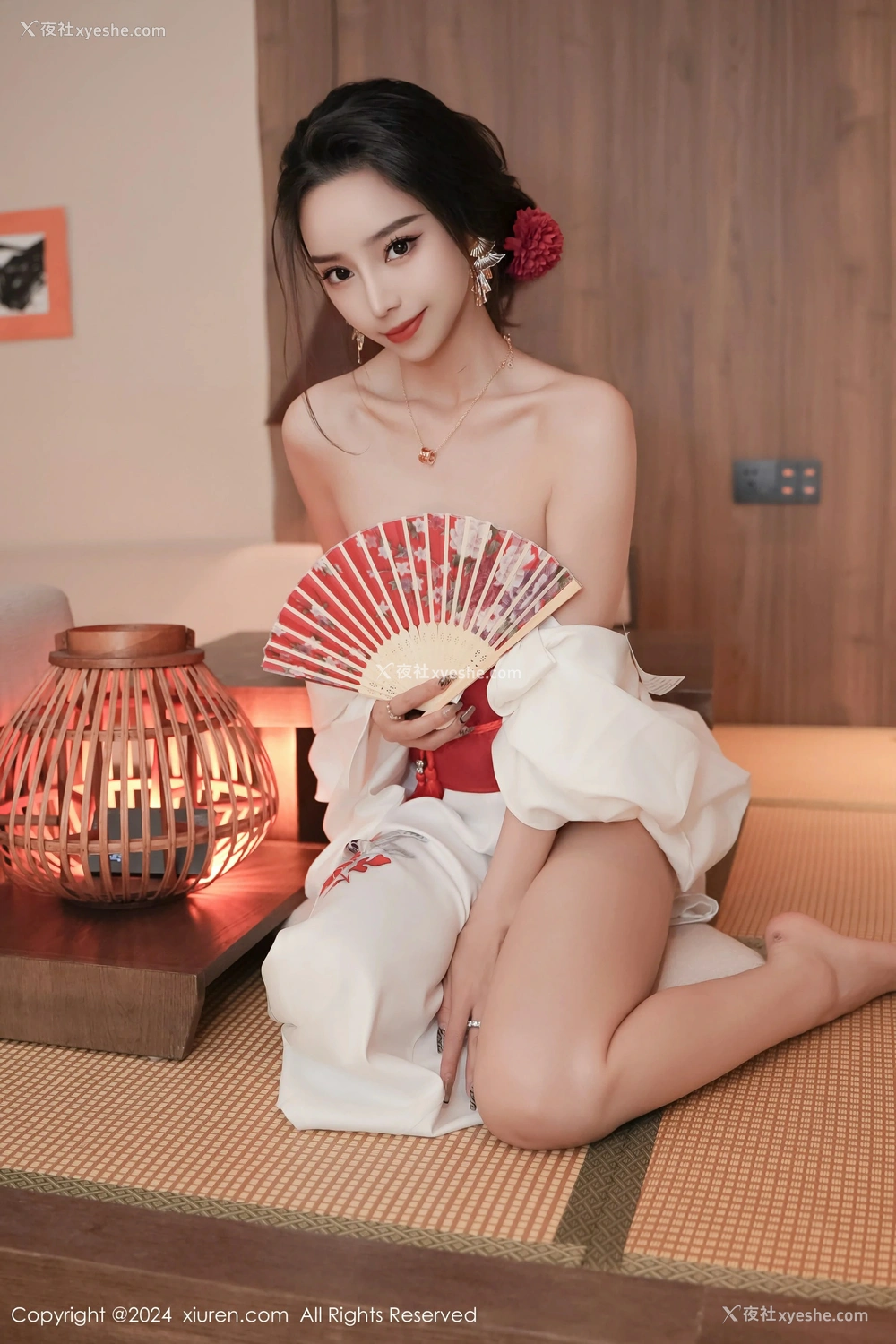 1P - [XiuRen秀人网] No.8367 苏曼兮