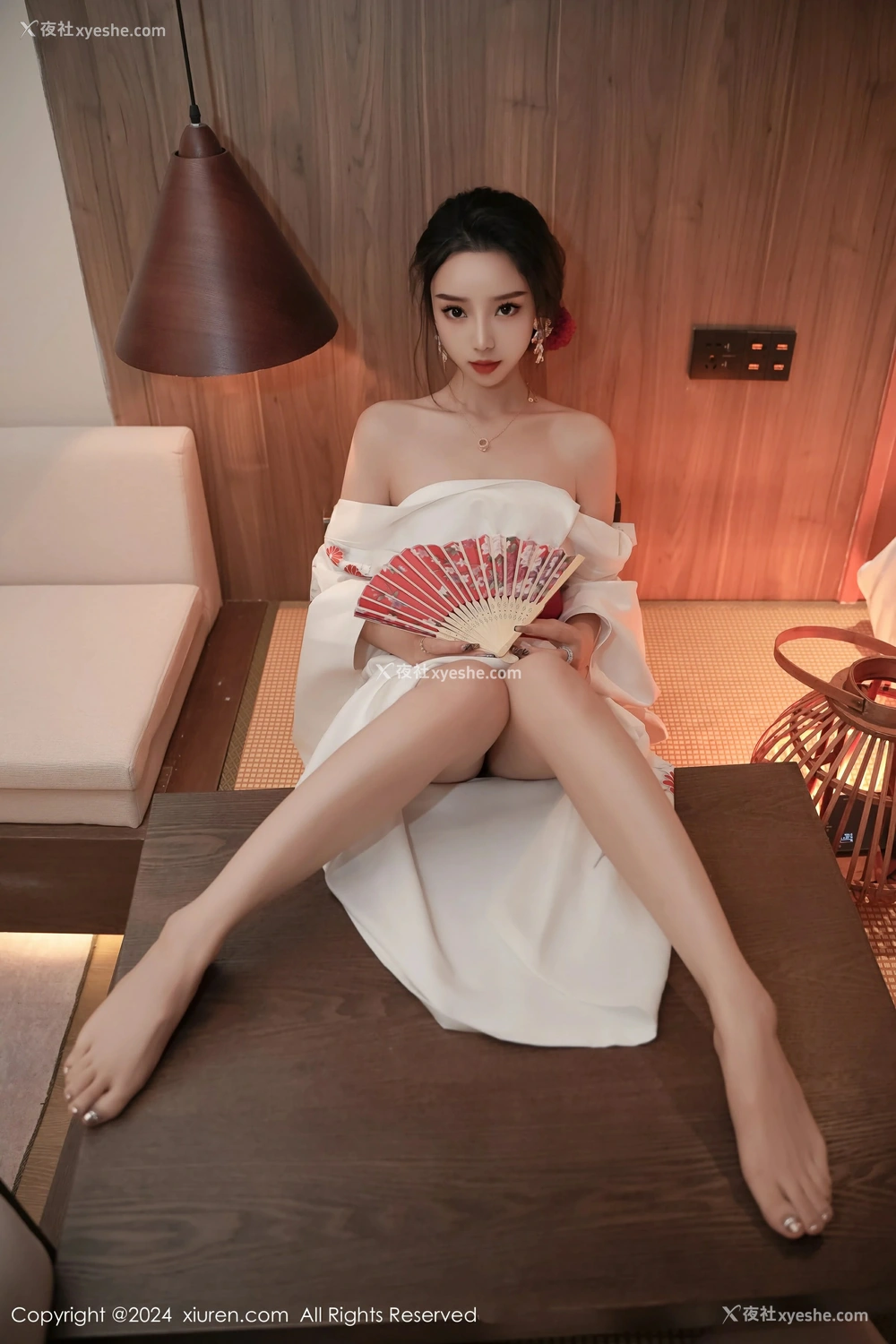 1P - [XiuRen秀人网] No.8367 苏曼兮