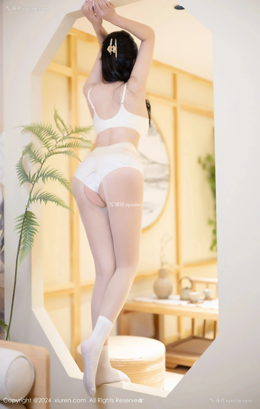 1P - [XiuRen秀人网] No.8363 杨晨晨Yome