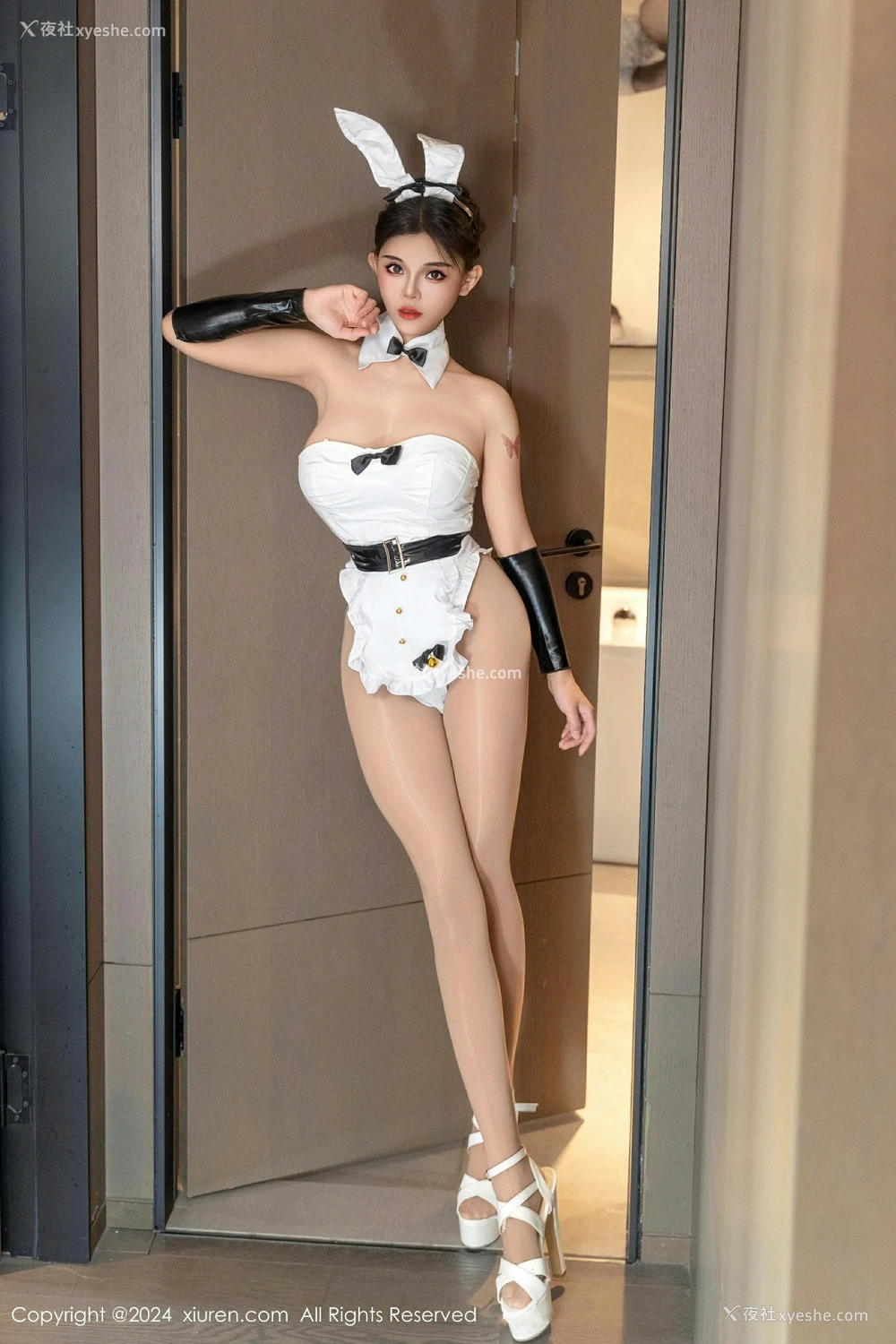 1P - [XiuRen秀人网] No.9437 小童颜