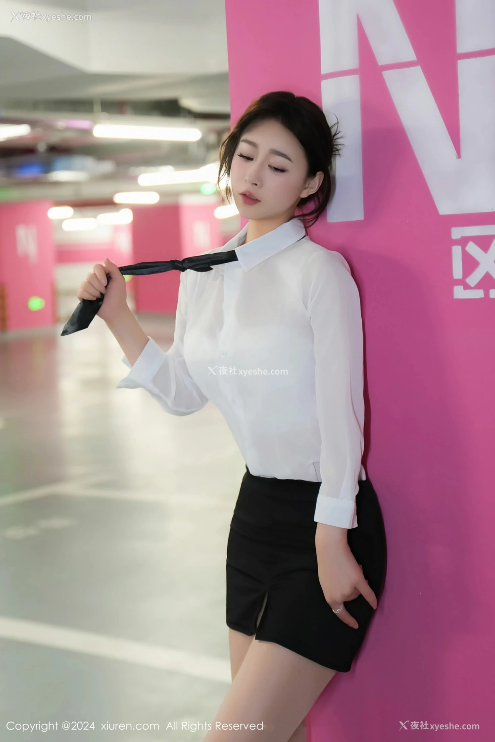 1P - [XiuRen秀人网] No.8613 软糖爱喝奶