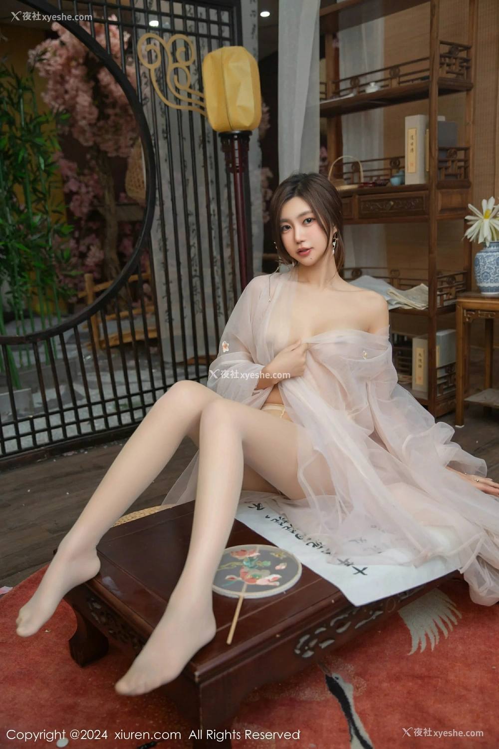 1P - [XiuRen秀人网] No.9475 绮里嘉ula