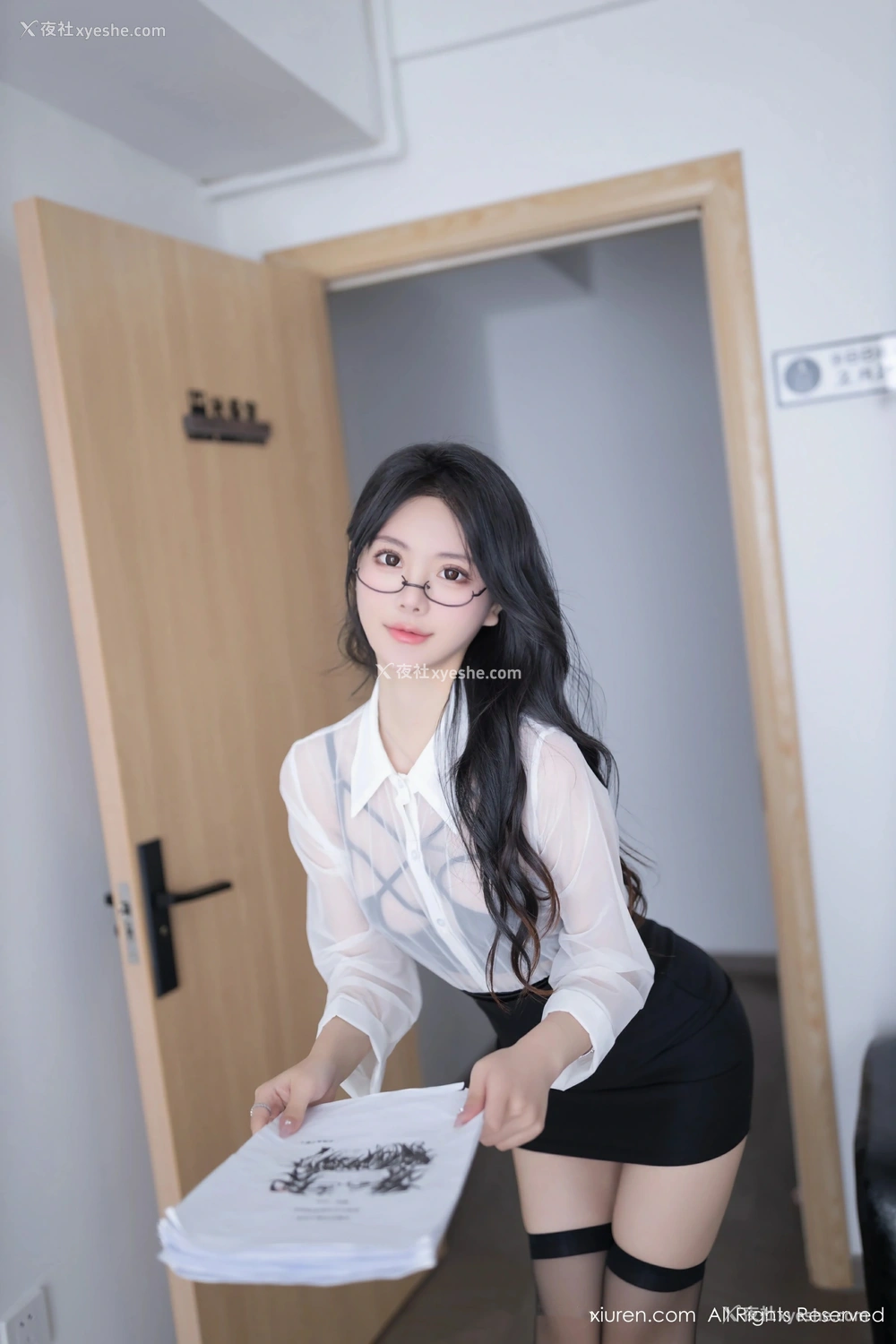 1P - [XiuRen秀人网] No.8560 幼幼