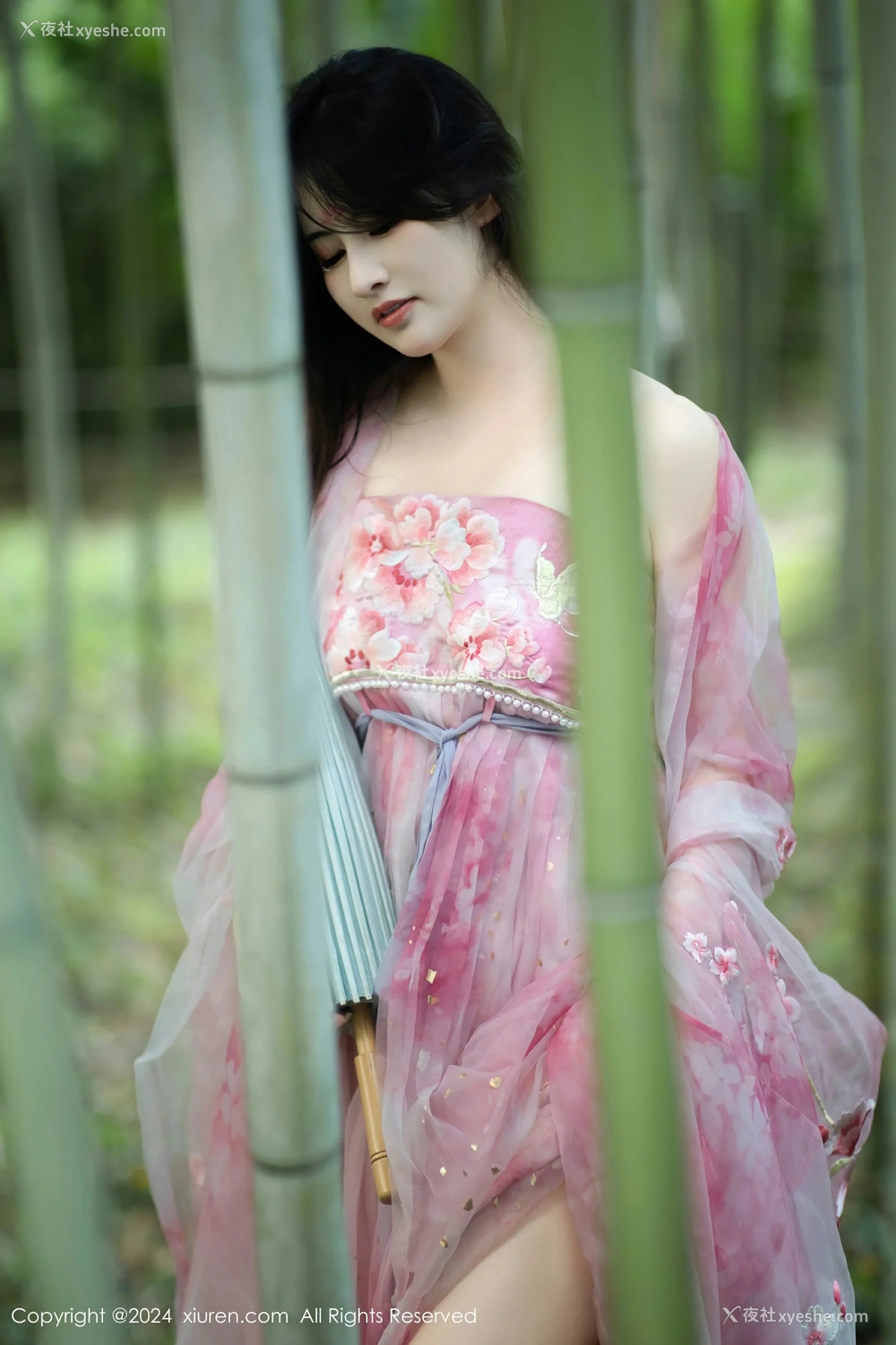 1P - [XiuRen秀人网] No.9100 诗诗kiki
