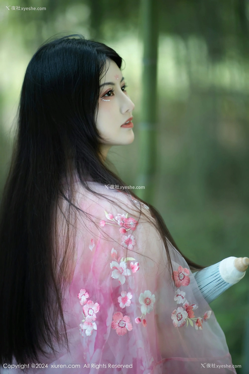 1P - [XiuRen秀人网] No.9100 诗诗kiki