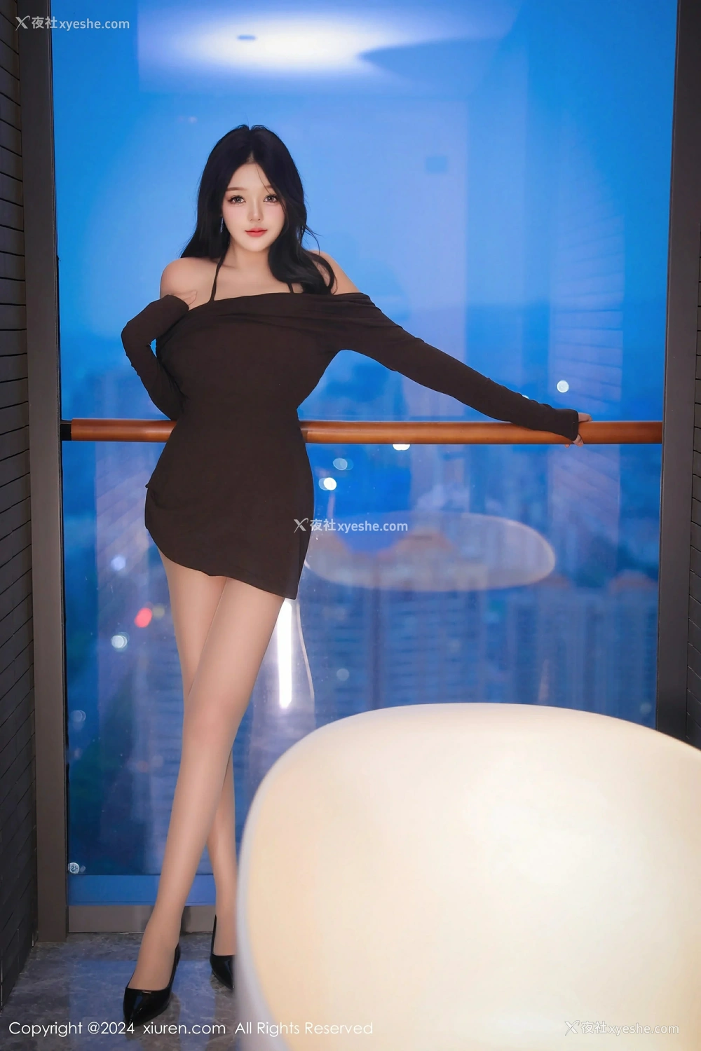 1P - [XiuRen秀人网] No.9306 柚柚小奶瓶