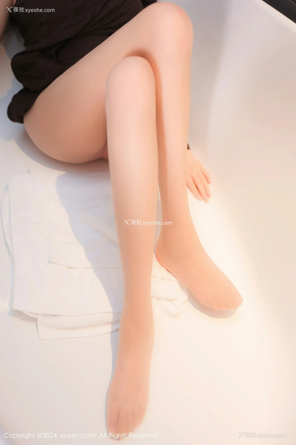 1P - [XiuRen秀人网] No.9306 柚柚小奶瓶