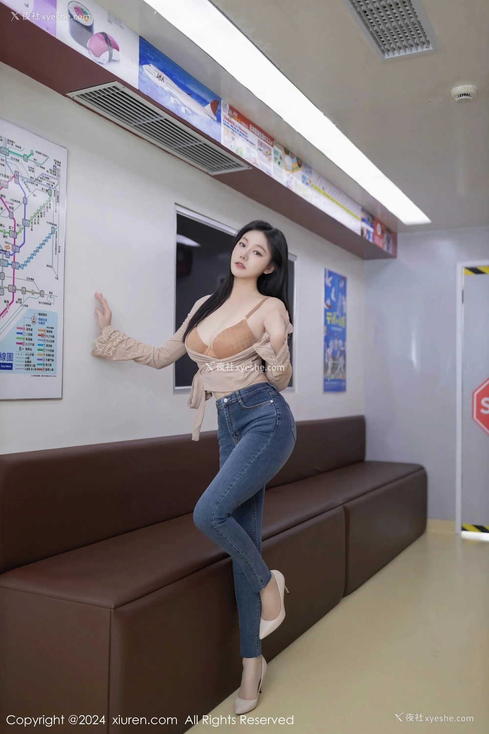 1P - [XiuRen秀人网] No.8498 安然anran